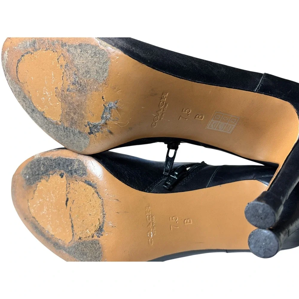 Coach Seneca Black Leather‎ Pointed Toe Ankle Booties Stiletto Heel Q5501 7.5B